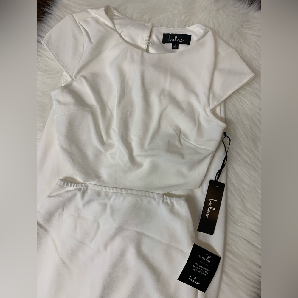 NWT! LuLu’s Wedding Dress - Picture 4 of 9